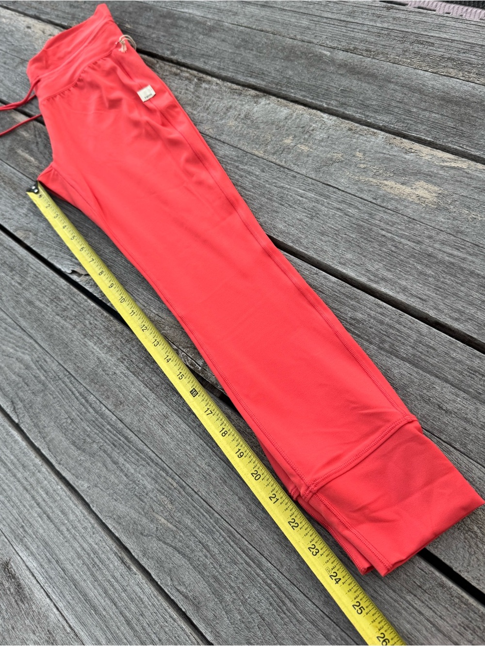 Vuori Daily Form Legging Bright Coral Size Medium NWT 🪸 - Picture 4 of 6